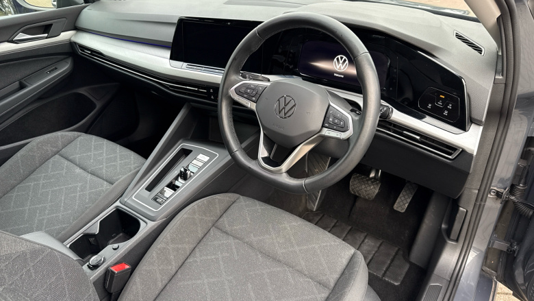 Volkswagen Golf 1.0 eTSI Life 5dr DSG Petrol Estate